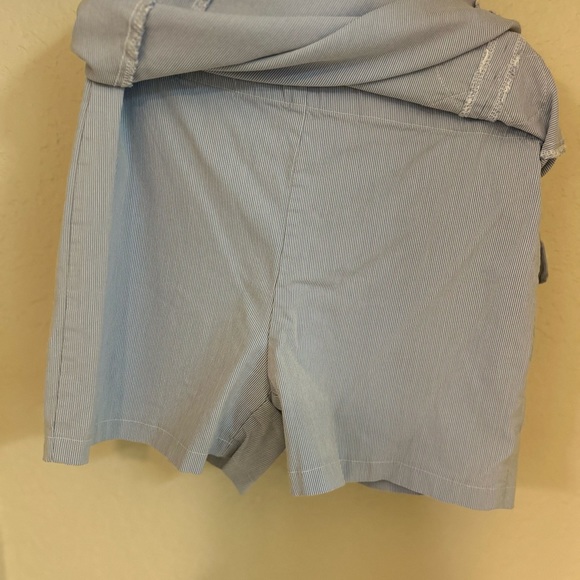 Skort - Picture 3 of 4